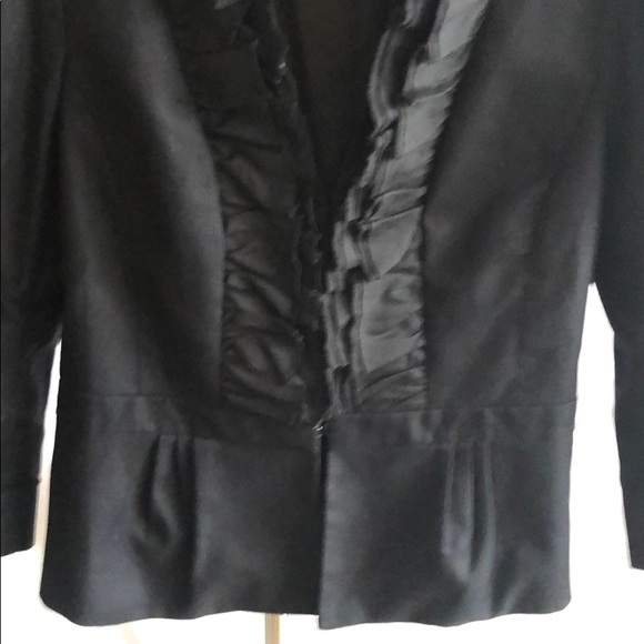 Blazer - Picture 3 of 5